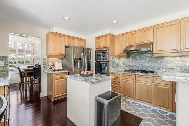 1449 La Culebra Circle, Camarillo CA: https://media.crmls.org/mediaz/fb3d3db8-d300-4440-9e25-683638d57939.jpg