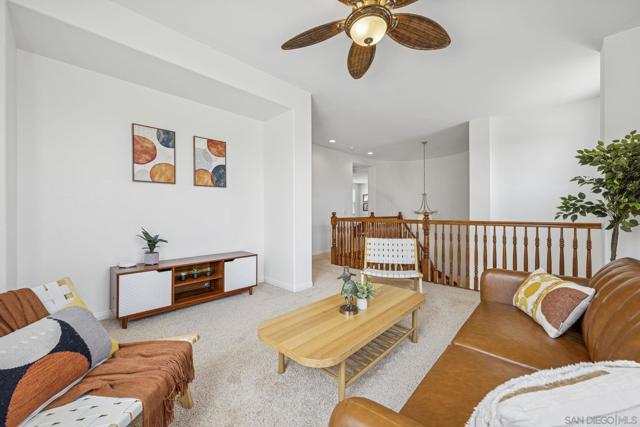 1266 Mariposa Rd, Carlsbad CA: https://media.crmls.org/mediaz/fb3d4c1b-e61b-4ccc-b1eb-a6391b503072.jpg