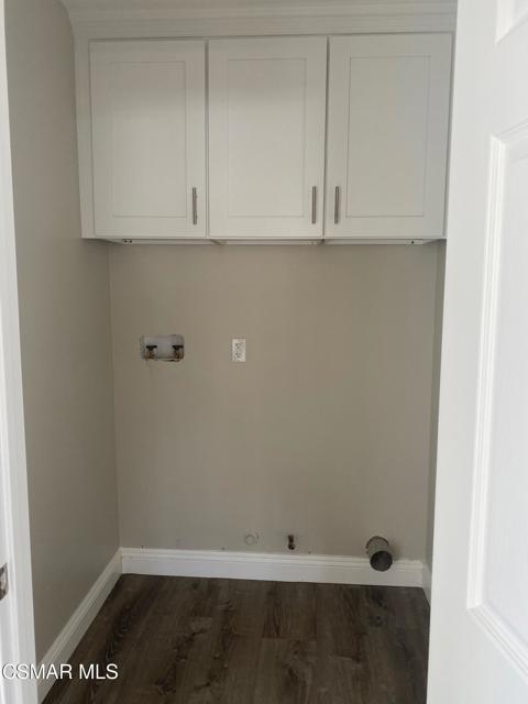 2979 Amarillo Avenue, Simi Valley CA: https://media.crmls.org/mediaz/fb3e0b75-8d09-415e-8c65-10518ea84da9.jpg