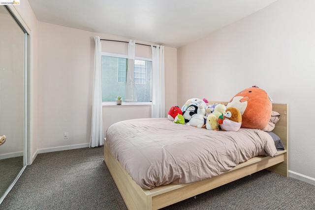 Image 11 of 22 For 5490 Lenora Rd