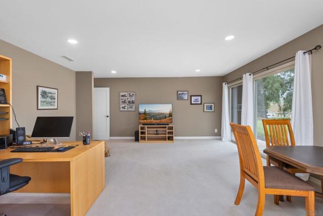 24 Via Alta Vis, Bonsall CA: https://media.crmls.org/mediaz/fb4003af-af05-4f41-a9a5-0b2f706245a9.jpg
