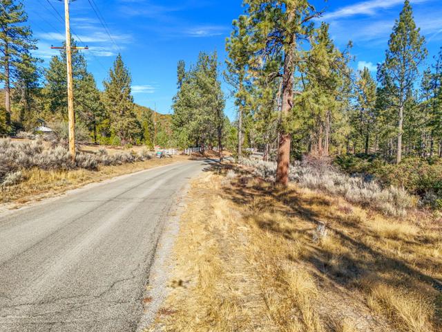 1 Pipe Creek Road, Mountain Center CA: https://media.crmls.org/mediaz/fb4011c1-1df1-43c4-82bd-4df2354c6488.jpg