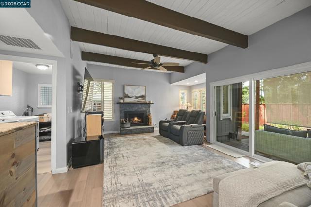 101 Stowbridge Ct., Danville CA: https://media.crmls.org/mediaz/fb40191c-b816-4179-8636-ac18e2dad7f2.jpg