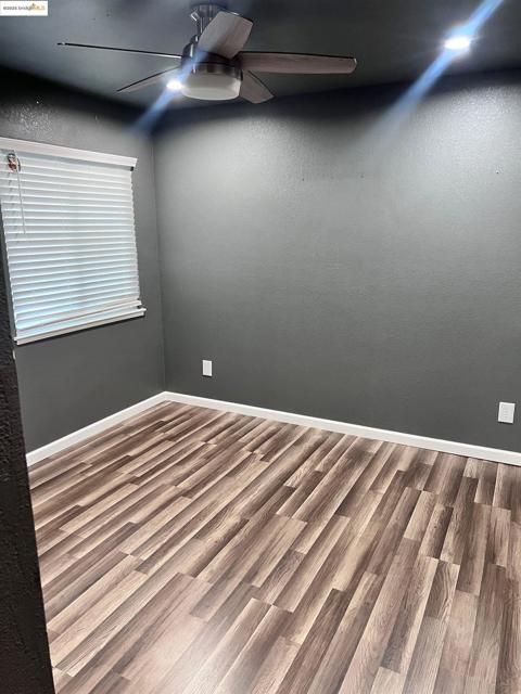 19 LISA COURT, Brentwood CA: https://media.crmls.org/mediaz/fb402c52-68e9-43a1-950e-3d1cc53a8d2b.jpg