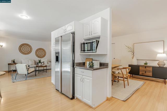 4924 Rocky Rd, Richmond CA: https://media.crmls.org/mediaz/fb406cba-35c8-4110-8a38-23e68cd773c2.jpg