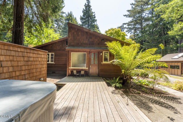 32450 32450 Simpson Lane, Fort Bragg CA: https://media.crmls.org/mediaz/fb40f023-a018-4ac6-a40e-c4118445afa4.jpg