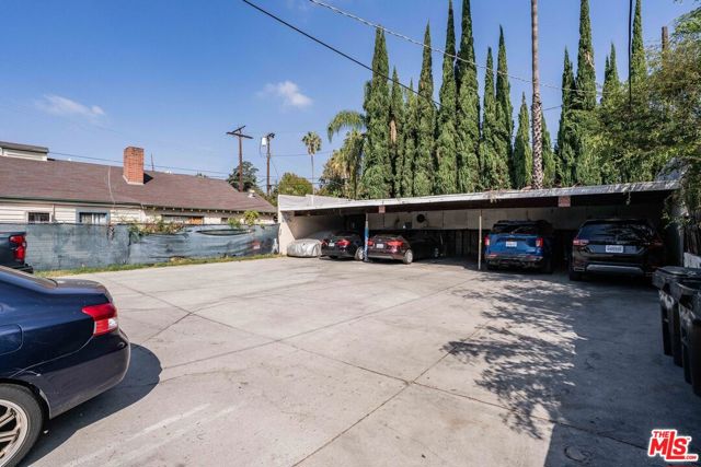 13125 Vanowen Street photo 25