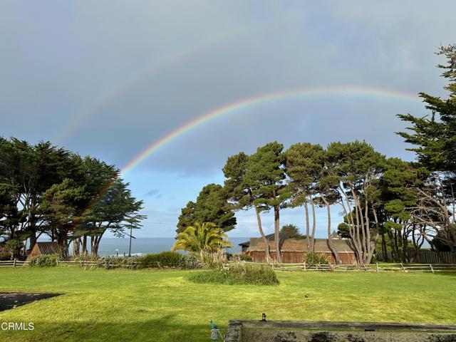 19100 Pacific Drive, Fort Bragg CA: https://media.crmls.org/mediaz/fb4127d3-512a-4894-bcc3-551a53913899.jpg