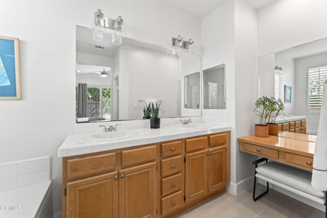 Detail Gallery Image 17 of 37 For 4824 Calle Descanso, Camarillo,  CA 93012 - 3 Beds | 2 Baths