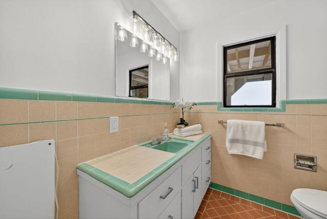 72 Cresta Vista Drive, San Francisco CA: https://media.crmls.org/mediaz/fb42a63d-38ed-4a89-ab5e-5f01ae1cf4b9.jpg