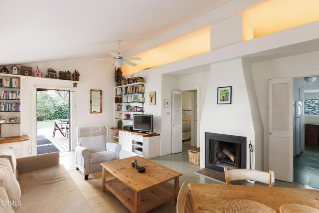 732 Crane Boulevard, Los Angeles CA: https://media.crmls.org/mediaz/fb441d82-5ebe-4533-b994-6535b59f45ed.jpg