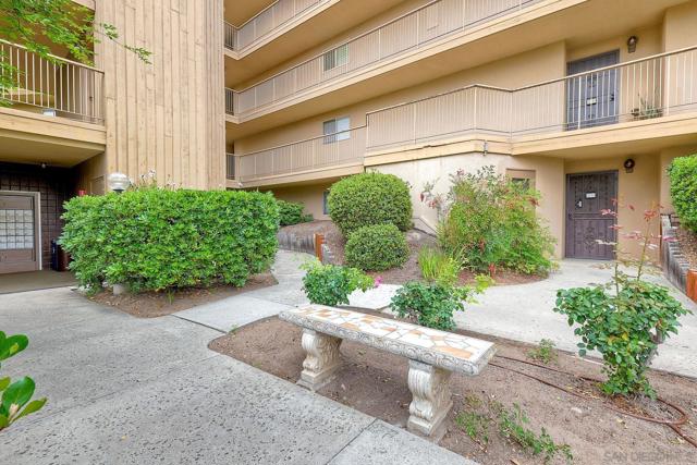 5710 Baltimore Dr, La Mesa CA: https://media.crmls.org/mediaz/fb442421-ca3f-40e3-93ee-c51c5e3c2ed8.jpg