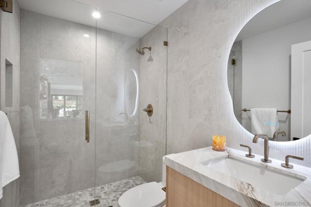 3835 Via Reposo, Rancho Santa Fe CA: https://media.crmls.org/mediaz/fb45c28f-e1aa-4788-b449-a47973f138de.jpg