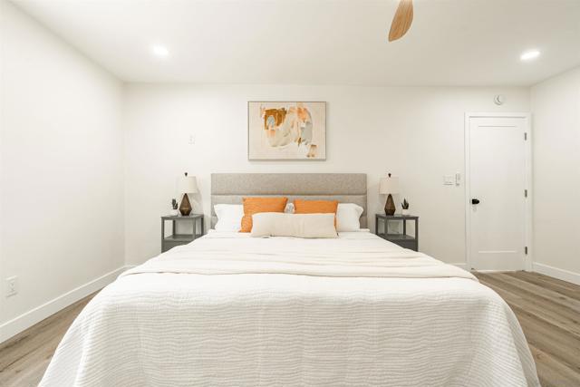 9376 Starcrest Dr, Santee CA: https://media.crmls.org/mediaz/fb45dee0-03f4-4cea-8483-2e57386976e5.jpg