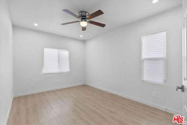 Image 8 of 28 For 4504 Menlo Avenue
