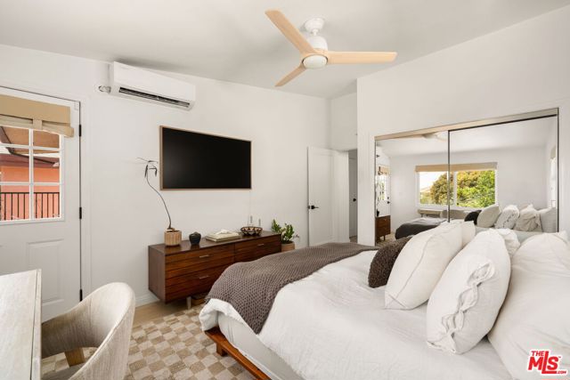 4938 O Sullivan Drive, Los Angeles CA: https://media.crmls.org/mediaz/fb4688b6-4033-4412-b577-e14a656b5ca9.jpg