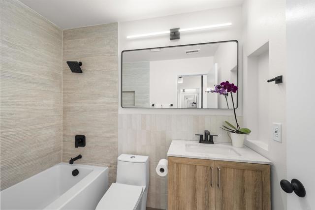 701 Kettner Boulevard, San Diego CA: https://media.crmls.org/mediaz/fb47645b-077c-4d17-9d19-c4a9f19201c0.jpg