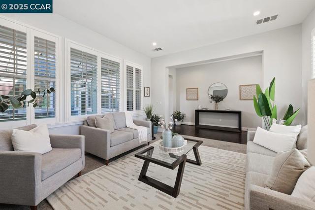 5656 Stockton Loop, Livermore CA: https://media.crmls.org/mediaz/fb483640-e1e3-41be-8828-3212d4d0b8c7.jpg