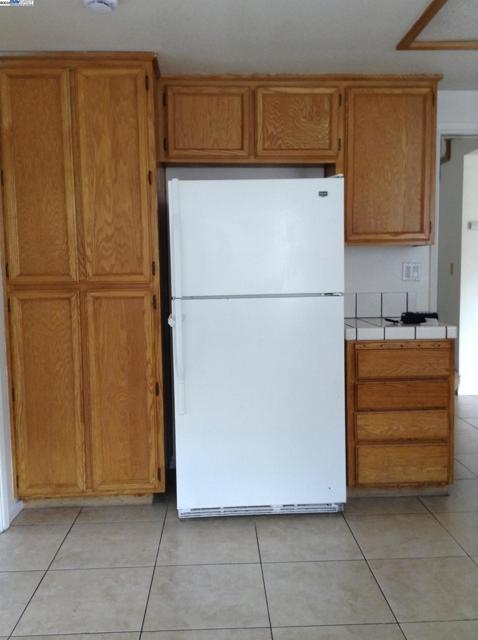 149 Pelican Loop, Pittsburg CA: https://media.crmls.org/mediaz/fb48d9ec-7737-496b-8474-39767f33812a.jpg
