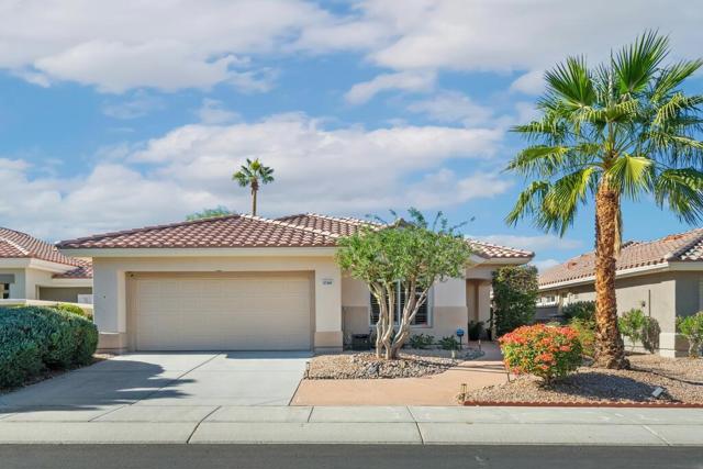 37395 Purple Shadow Road, Palm Desert CA: https://media.crmls.org/mediaz/fb494b5e-b5c0-4a2c-9bc8-39ed09be83e1.jpg