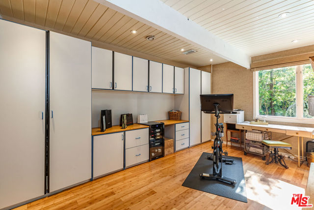 Drew Fenton | 1064 Meadows End Drive Calabasas CA | MLS: 7238352
