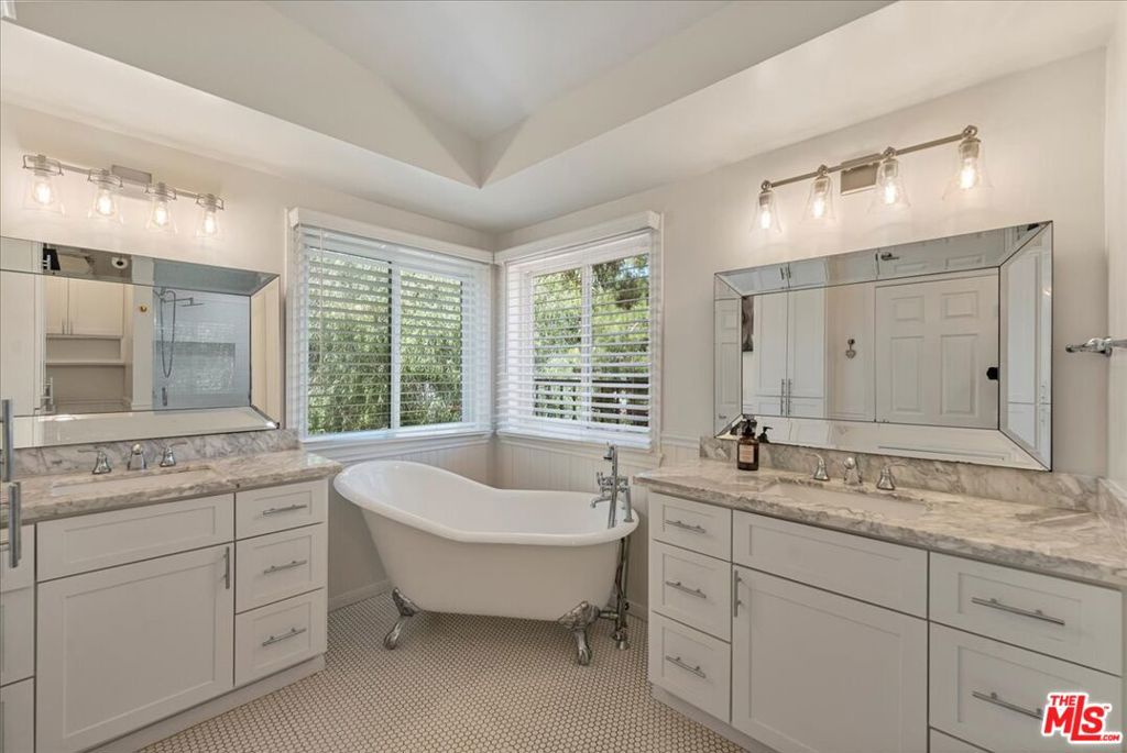 MLS #26845991 image #31