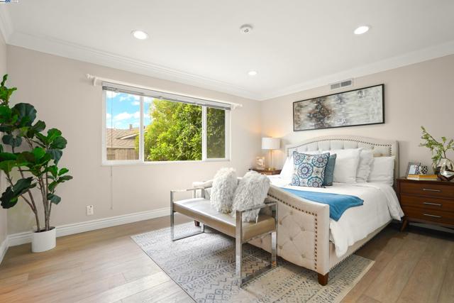 501 Amherst Ct, San Ramon CA: https://media.crmls.org/mediaz/fb4a9d30-9a67-4378-b460-3321daa895ae.jpg