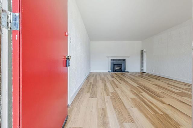 921 Newman Drive, South San Francisco CA: https://media.crmls.org/mediaz/fb4acbab-f2d6-486c-8ce4-67dfed88e515.jpg