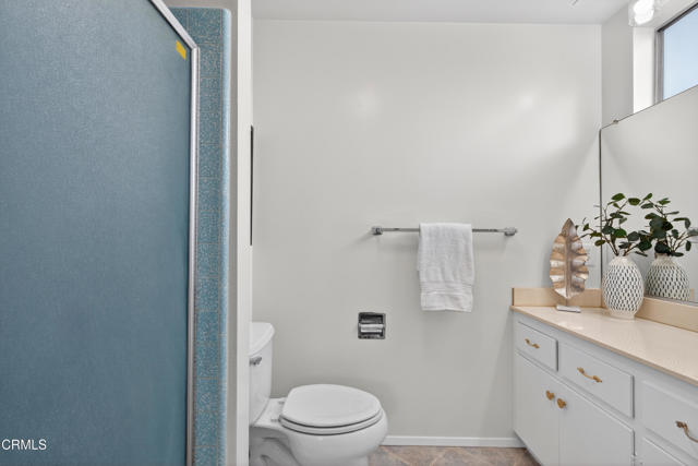 Detail Gallery Image 26 of 32 For 1220 Tropical Ave, Pasadena,  CA 91107 - 5 Beds | 3 Baths