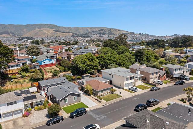 110 Cuesta Drive, South San Francisco CA: https://media.crmls.org/mediaz/fb4b9c68-037d-49bb-a2f4-4cab2ae28ba3.jpg