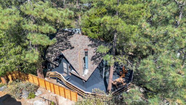 26785 Crestview Drive, Idyllwild CA: https://media.crmls.org/mediaz/fb4bd37e-a49e-44fd-85f2-6101e9599f4a.jpg