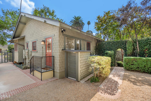 Detail Gallery Image 22 of 26 For 847 S Los Robles Ave, Pasadena,  CA 91106 - 3 Beds | 2 Baths