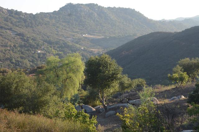 27332 Cool Water Ranch RD, Valley Center CA: https://media.crmls.org/mediaz/fb4c5a1a-77e8-4b9d-af3c-6052aa83cc3e.jpg