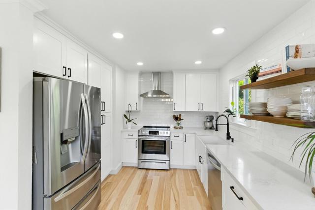 422 Avenue Portola, El Granada CA: https://media.crmls.org/mediaz/fb5041da-7790-413b-8c83-3cafa8be8540.jpg