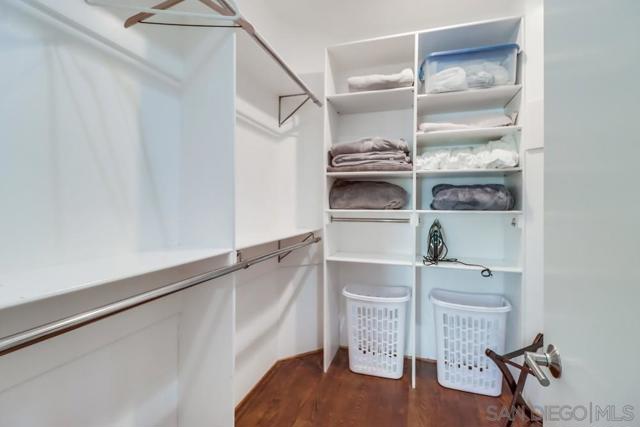 1016 1st St, Coronado CA: https://media.crmls.org/mediaz/fb50d167-6001-4002-8102-76cf1c81f932.jpg