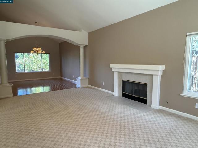 600 Bourne Ct, Danville CA: https://media.crmls.org/mediaz/fb5143ee-1ff0-44d7-a487-2b41fde76ee4.jpg