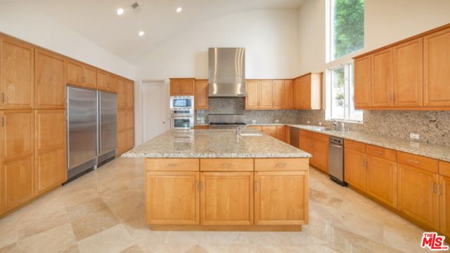 Drew Fenton | 14445 MULHOLLAND Drive Los Angeles CA | MLS: 7370765 Drew Fenton | 14445 MULHOLLAND Drive Los Angeles CA | MLS: 7370765