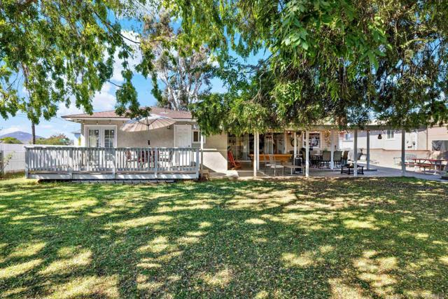 1945 Wedgemere Road, El Cajon CA: https://media.crmls.org/mediaz/fb526f7c-4c57-453f-a9a5-cda6cc985da8.jpg