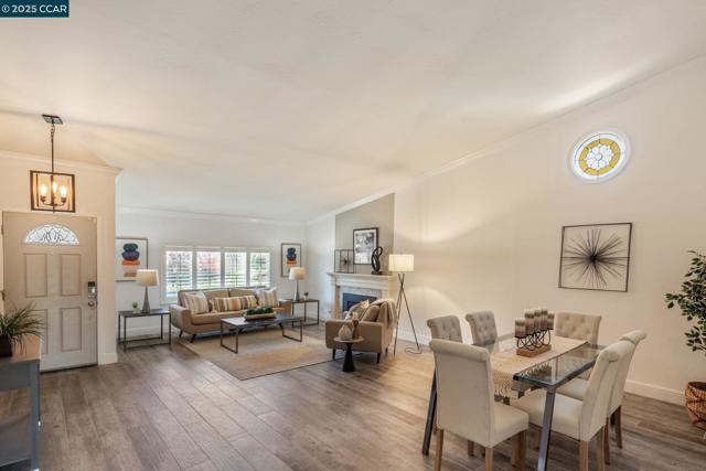 4672 N Larwin Ave, Concord CA: https://media.crmls.org/mediaz/fb5272a2-e8e6-442c-8a6e-0cbf0af37215.jpg