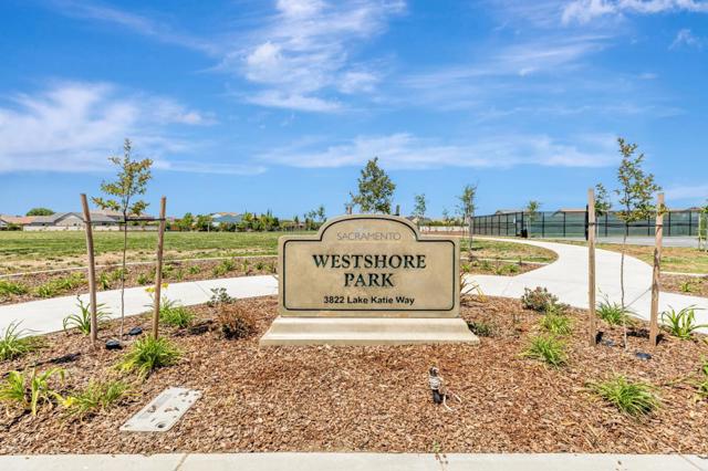 3760 Mirtoon Sea Avenue, Sacramento CA: https://media.crmls.org/mediaz/fb527faf-5c0d-4888-af9f-0f0b7ef5e7ab.jpg