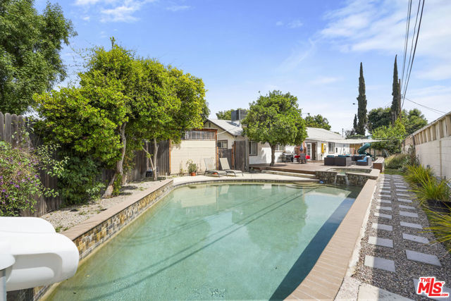 7017 Vicky Avenue, West Hills CA: https://media.crmls.org/mediaz/fb52ab09-cadf-4370-8705-ab7a3ef6ee77.jpg