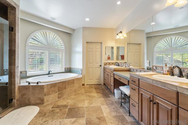 Image 31 of 74 For 2756 Mountain View