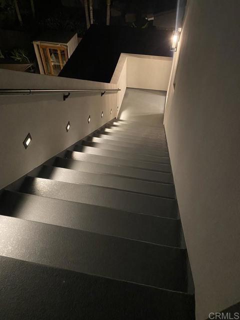 5380 Los Robles Drive, Carlsbad CA: https://media.crmls.org/mediaz/fb5315a6-8bd9-46f2-a1a8-3c08c3adc0cc.jpg