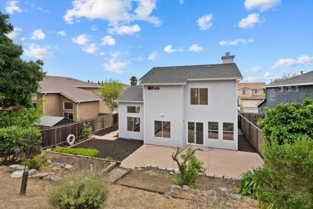 330 Carousel Drive, Vallejo CA: https://media.crmls.org/mediaz/fb544921-a989-4505-9ce7-69447c977a4b.jpg