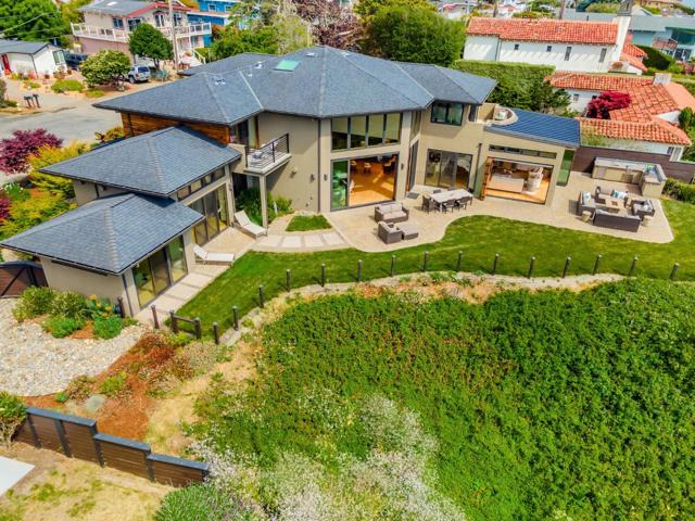 616 Bayview Drive, Aptos CA: https://media.crmls.org/mediaz/fb548658-22a4-409e-82bb-24c57d20efd0.jpg