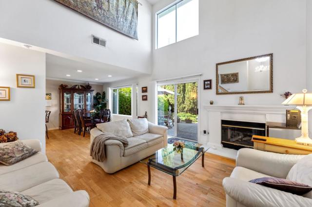 356 Meadowhaven Way, Milpitas CA: https://media.crmls.org/mediaz/fb553b64-8413-4f26-a2c7-f0794475321f.jpg