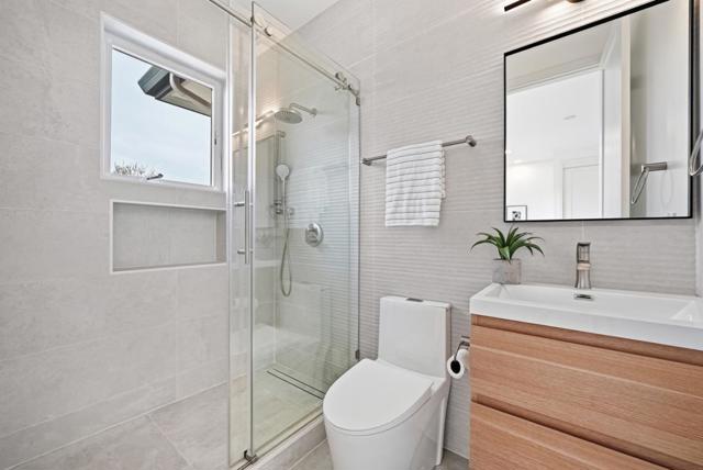 395 Martens Avenue, Mountain View CA: https://media.crmls.org/mediaz/fb561036-4e75-4218-a047-a75338bbf2ce.jpg