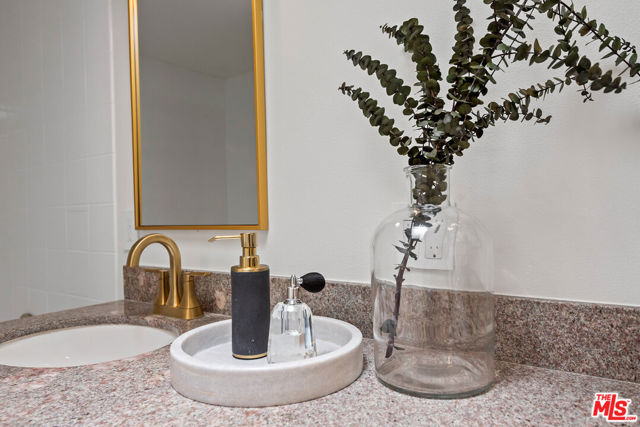 3516 Via Dolce, Marina del Rey CA: https://media.crmls.org/mediaz/fb561b01-1610-45c2-8c29-37f7d2116b8b.jpg