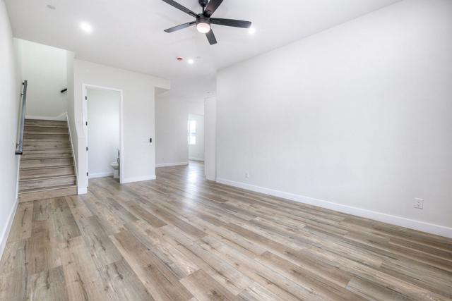 962 Florence St, Imperial Beach CA: https://media.crmls.org/mediaz/fb568b51-10cd-43a4-b3af-a1674d9db0db.jpg