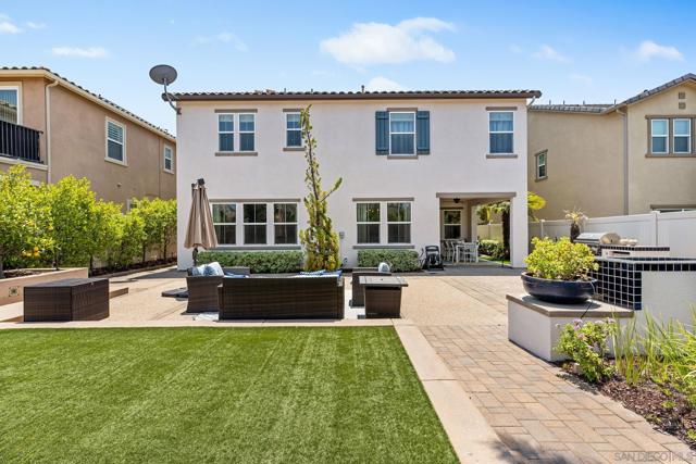 12712 Cloudbreak Ave, San Diego CA: https://media.crmls.org/mediaz/fb56d540-7788-4588-8945-5e1b7a505978.jpg
